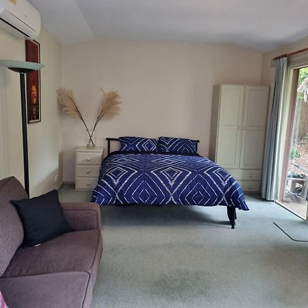 Garden Dreams Bungalow Blackburn Ngoại thất bức ảnh