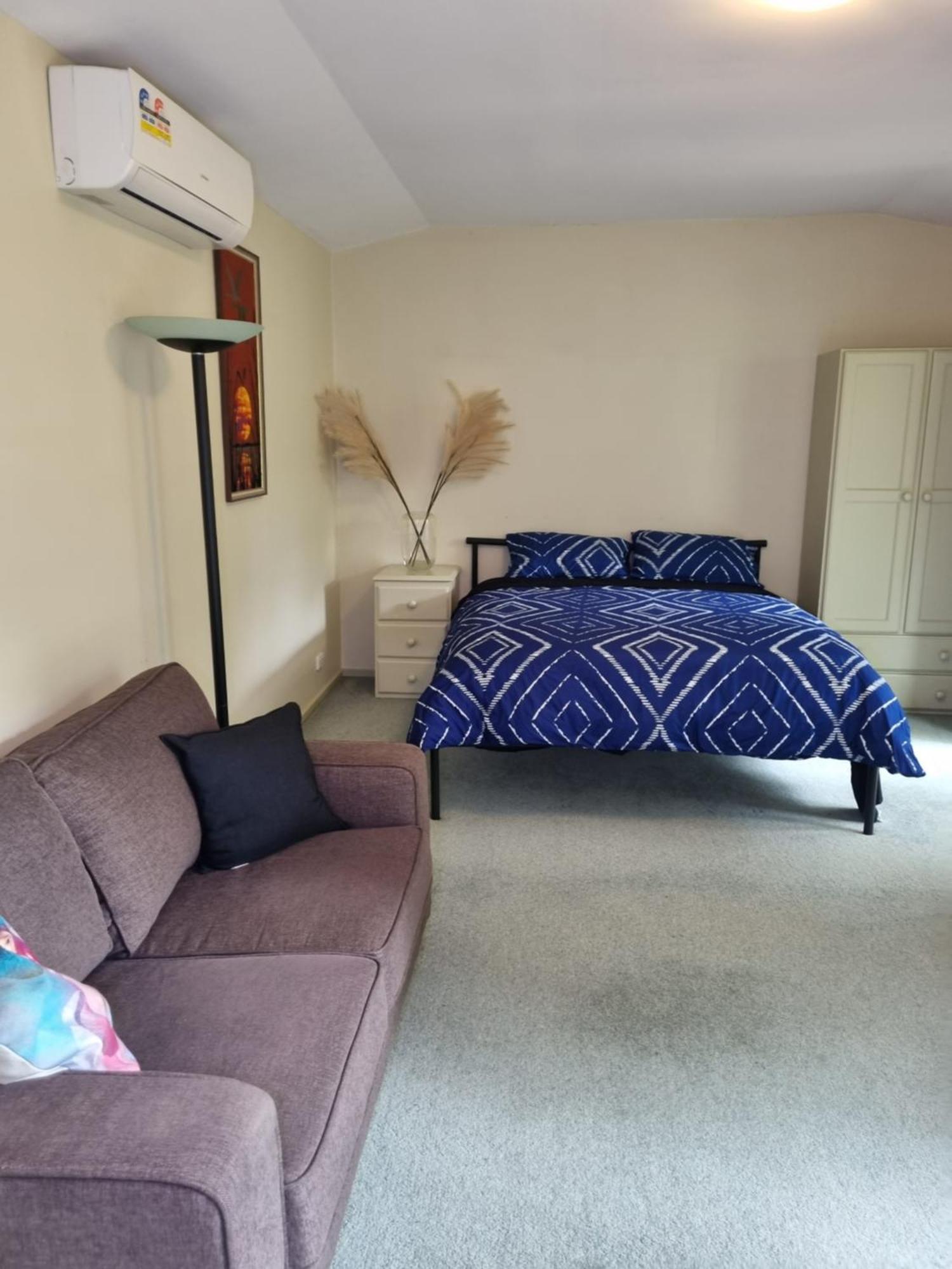 Garden Dreams Bungalow Blackburn Ngoại thất bức ảnh