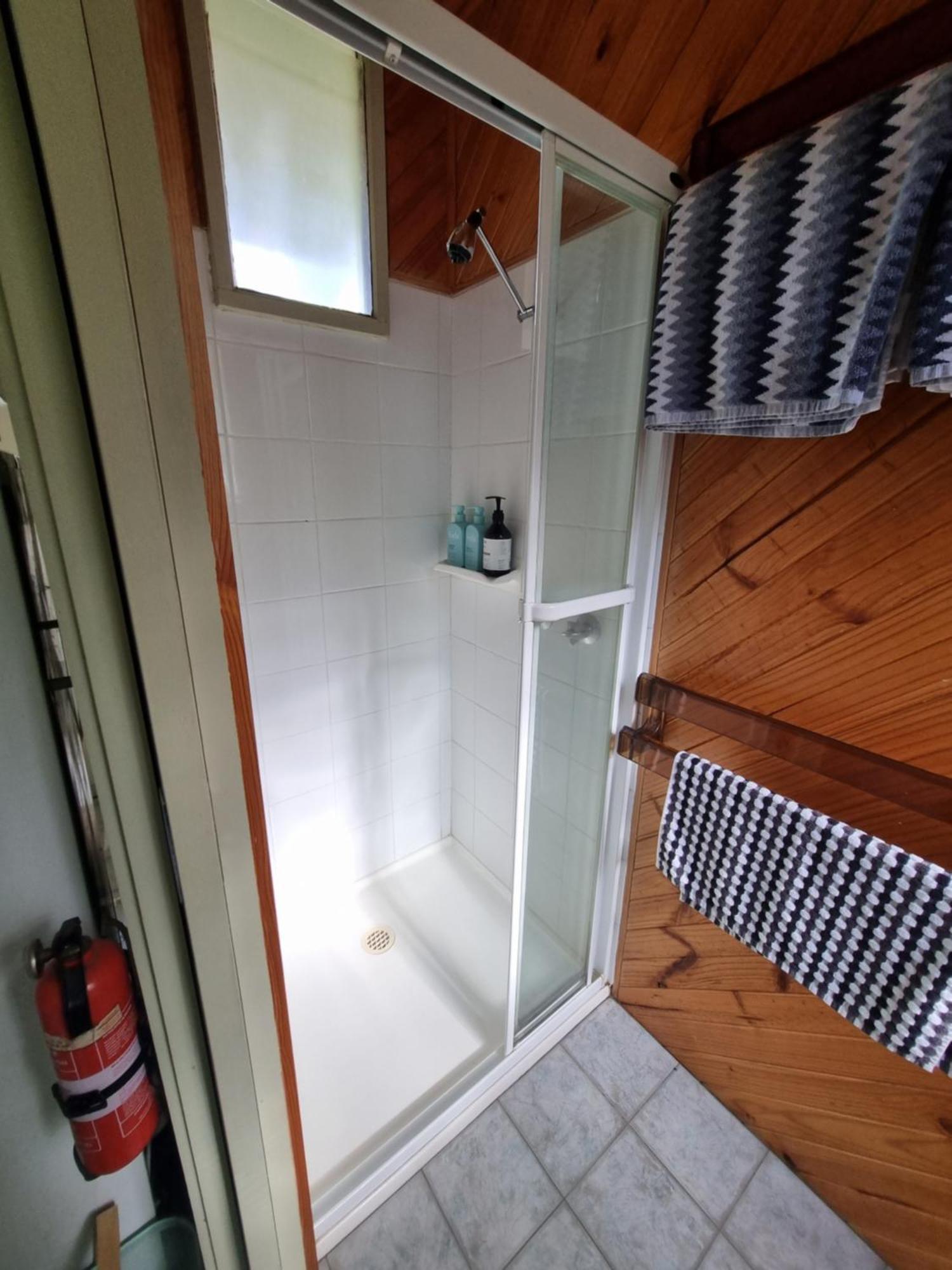 Garden Dreams Bungalow Blackburn Ngoại thất bức ảnh
